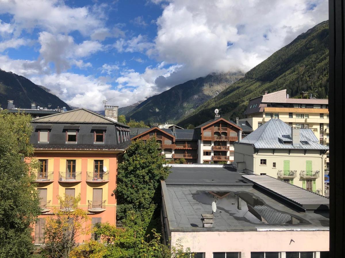 Superbe Studio Refait A Neuf Et Tout Equipe Avec Parking Chamonix Exterior photo