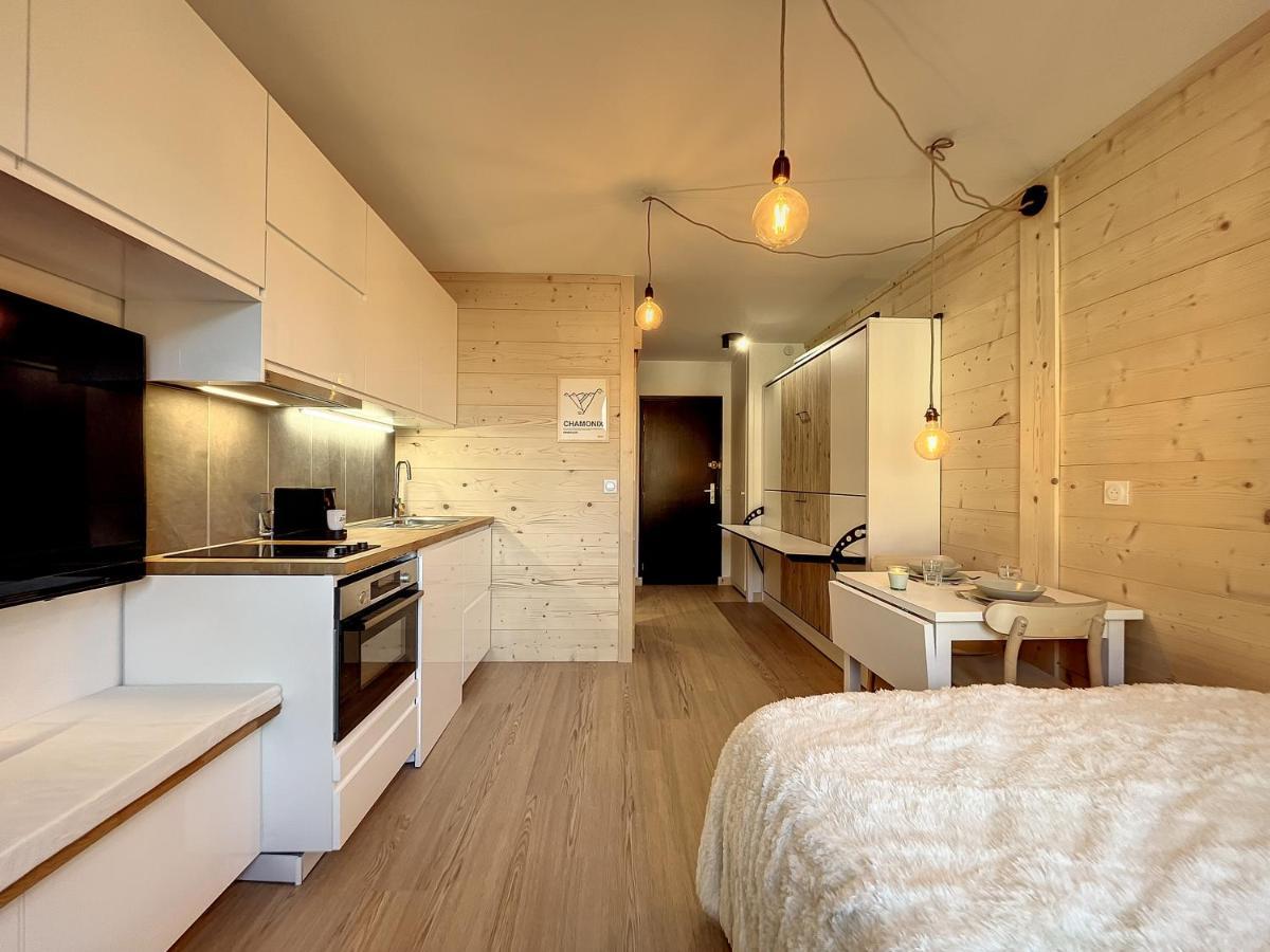 Superbe Studio Refait A Neuf Et Tout Equipe Avec Parking Chamonix Exterior photo