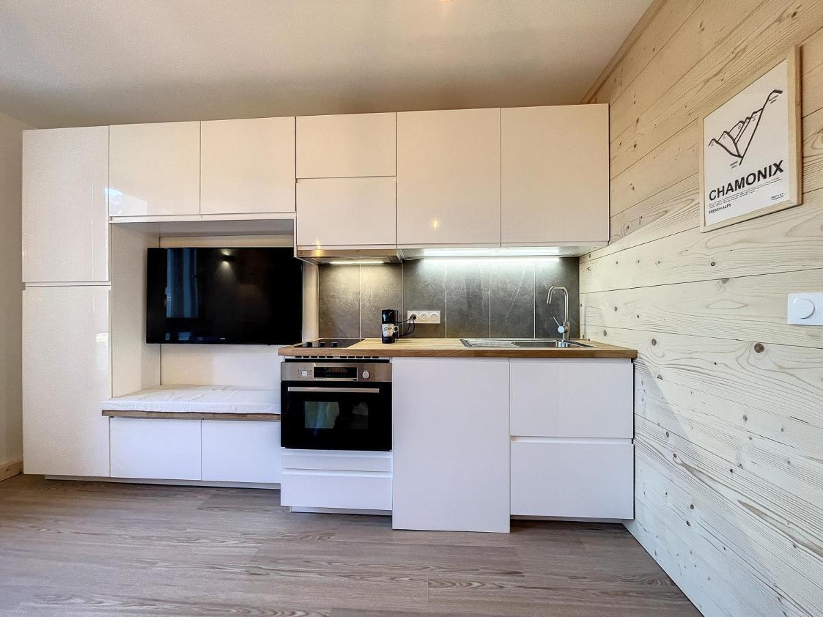 Superbe Studio Refait A Neuf Et Tout Equipe Avec Parking Chamonix Exterior photo